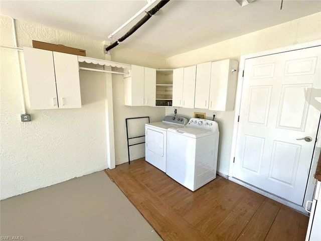 7588 Cameron CIR, Fort Myers, FL 33912