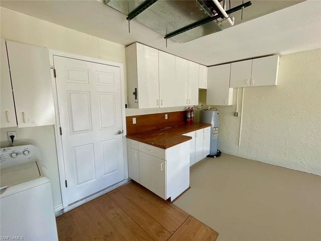 7588 Cameron CIR, Fort Myers, FL 33912