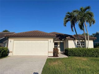 7588 Cameron CIR, Fort Myers, FL 33912