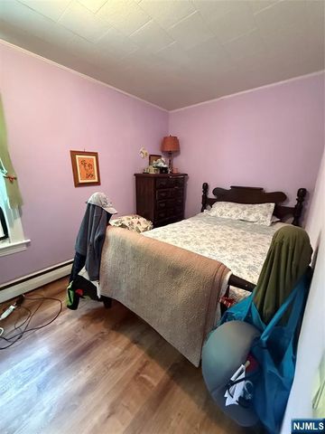 14 Heights Avenue, Fair Lawn, NJ 07410