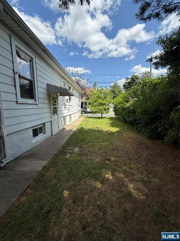 14 Heights Avenue, Fair Lawn, NJ 07410