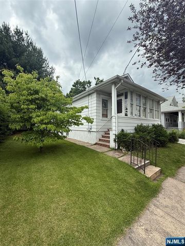 14 Heights Avenue, Fair Lawn, NJ 07410