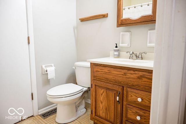 6053 N County Road 700 W, Mulberry, IN 46058