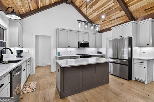 7 Fairview Trail, Morganton, GA 30560