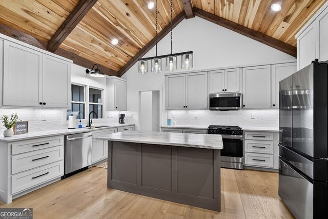 7 Fairview Trail, Morganton, GA 30560