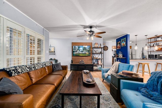 2615 Marilee Lane 2, Houston, TX 77057