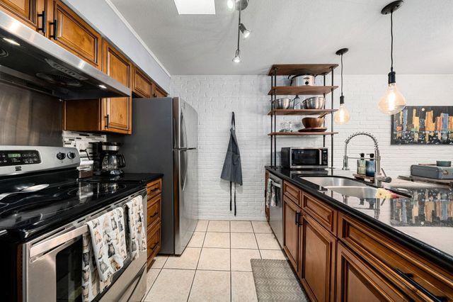 2615 Marilee Lane 2, Houston, TX 77057