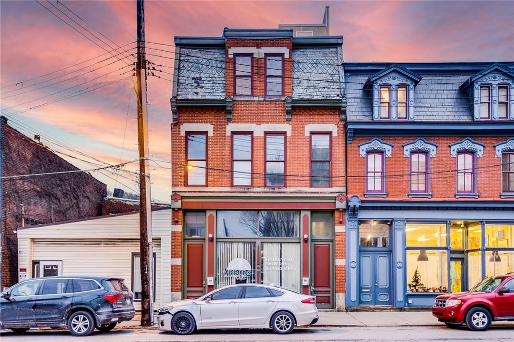 70 S 12th St, South Side, PA 15203