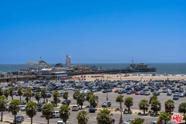 933 11th Street 21, Santa Monica, CA 90403