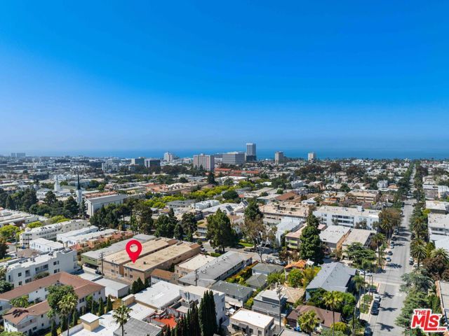 933 11th Street 21, Santa Monica, CA 90403