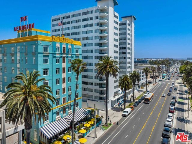 933 11th Street 21, Santa Monica, CA 90403