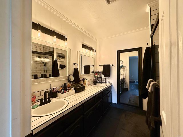 814 Canterbury Street, Benton, AR 71015