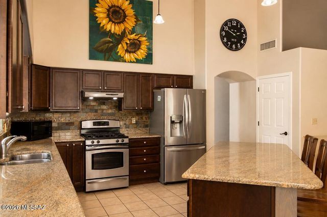 981 W Turnstone Place, Tucson, AZ 85737