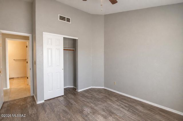 981 W Turnstone Place, Tucson, AZ 85737