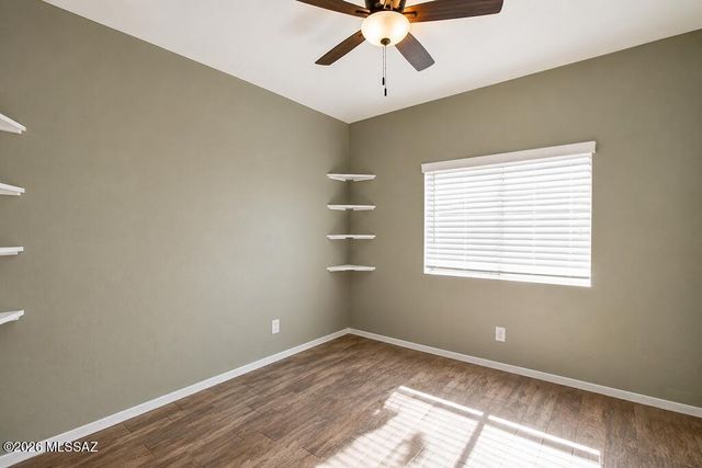 981 W Turnstone Place, Tucson, AZ 85737