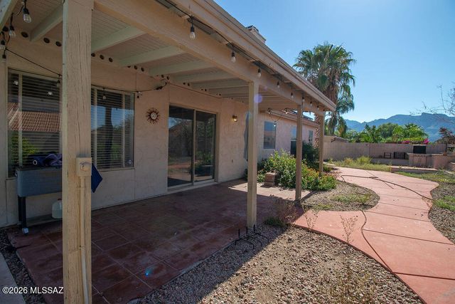 981 W Turnstone Place, Tucson, AZ 85737