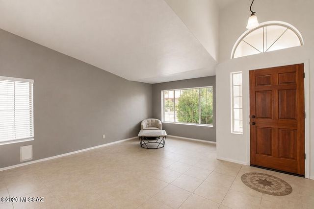 981 W Turnstone Place, Tucson, AZ 85737