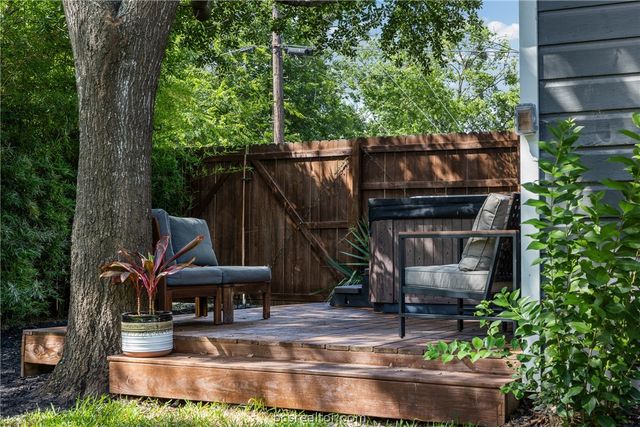 307 South Haswell Drive, Bryan, TX 77803