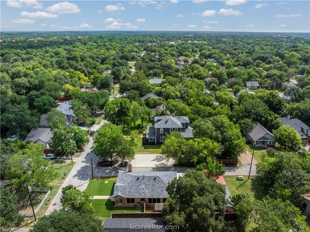 307 South Haswell Drive, Bryan, TX 77803