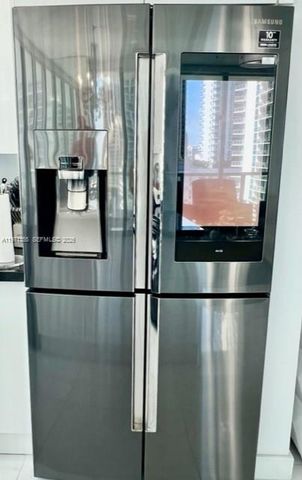 79 SW 12th St 1806, Miami, FL 33130