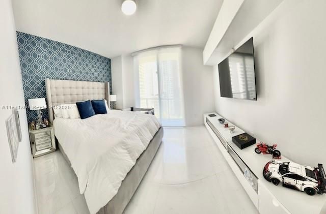 79 SW 12th St 1806, Miami, FL 33130