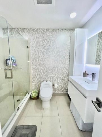 79 SW 12th St 1806, Miami, FL 33130