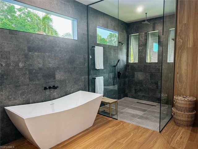 1702 Ludlow RD, Marco Island, FL 34145