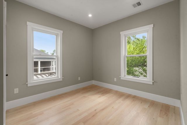 32 Manning St 2, Medford, MA 02155