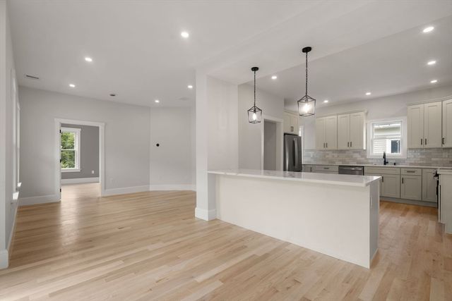 32 Manning St 2, Medford, MA 02155