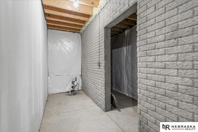 12616 S 78th Avenue, Papillion, NE 68046