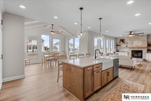 12616 S 78th Avenue, Papillion, NE 68046