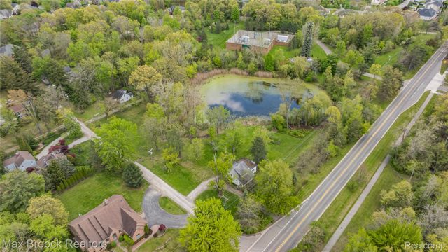 4769 Halsted Road, West Bloomfield Charter Township, MI 48323