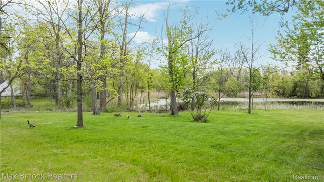 4769 Halsted Road, West Bloomfield Charter Township, MI 48323