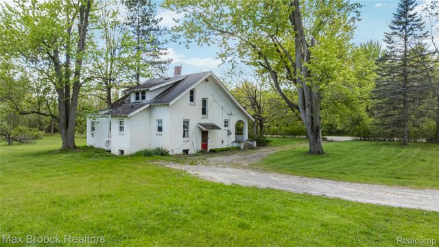 4769 Halsted Road, West Bloomfield Charter Township, MI 48323