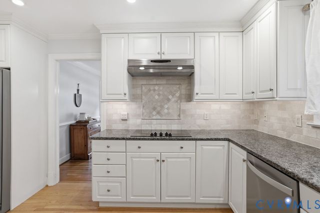 2720 Kenbury Rd, Richmond, VA 23225