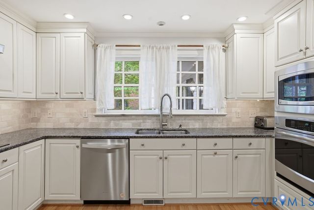 2720 Kenbury Rd, Richmond, VA 23225