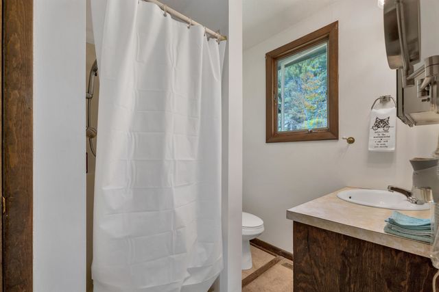37 Bowman Road, Alton, NH 03809