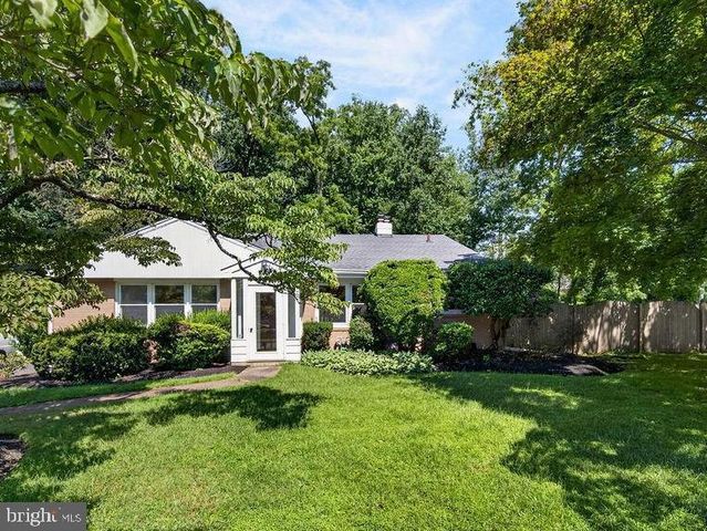 840 PEMBROKE RD, Rydal, PA 19046