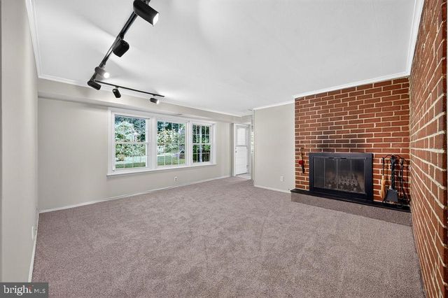 840 PEMBROKE RD, Rydal, PA 19046
