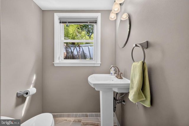 840 PEMBROKE RD, Rydal, PA 19046