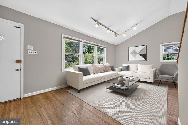 840 PEMBROKE RD, Rydal, PA 19046