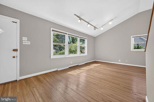 840 PEMBROKE RD, Rydal, PA 19046