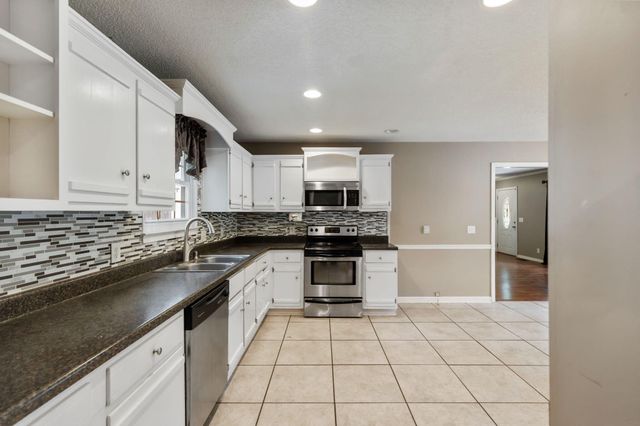 2081 NW Valley Hills Lane NW, Cleveland, TN 37311