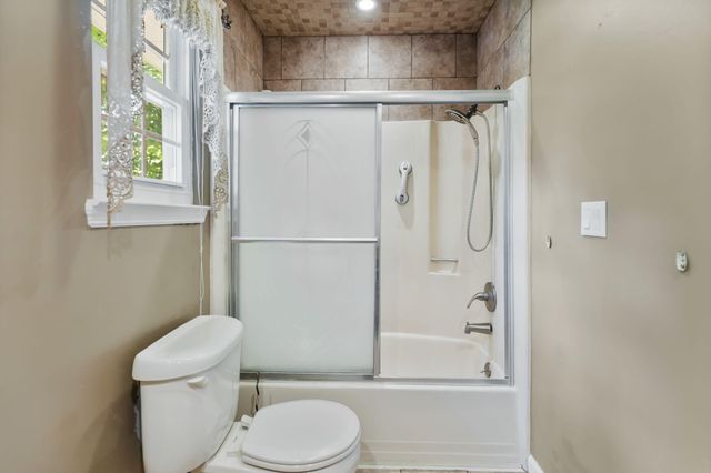 2081 NW Valley Hills Lane NW, Cleveland, TN 37311