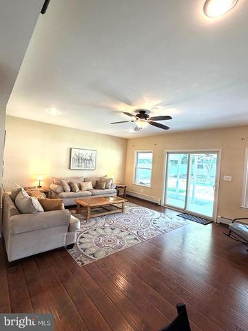34 BUTTERNUT DR, Hatboro, PA 19040
