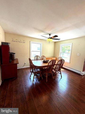 34 BUTTERNUT DR, Hatboro, PA 19040