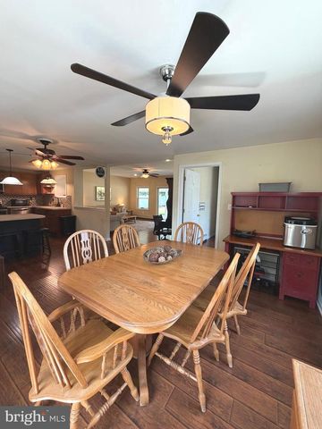 34 BUTTERNUT DR, Hatboro, PA 19040