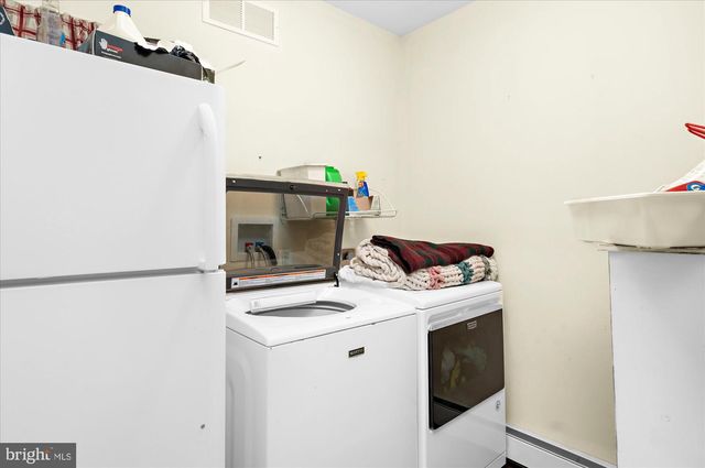 34 BUTTERNUT DR, Hatboro, PA 19040