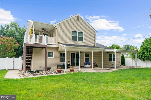 34 BUTTERNUT DR, Hatboro, PA 19040
