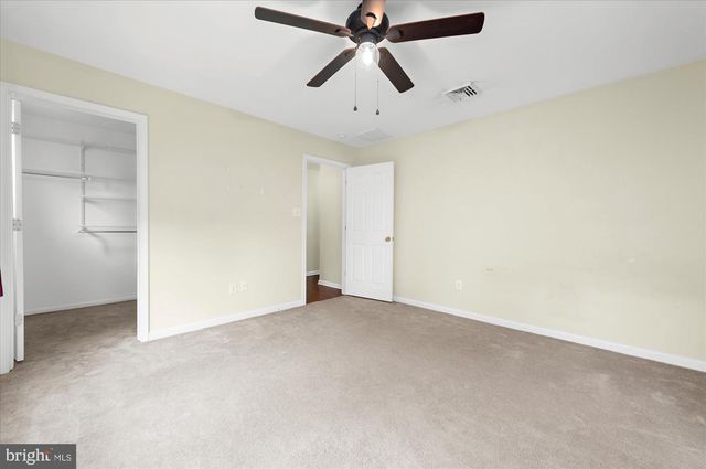 34 BUTTERNUT DR, Hatboro, PA 19040